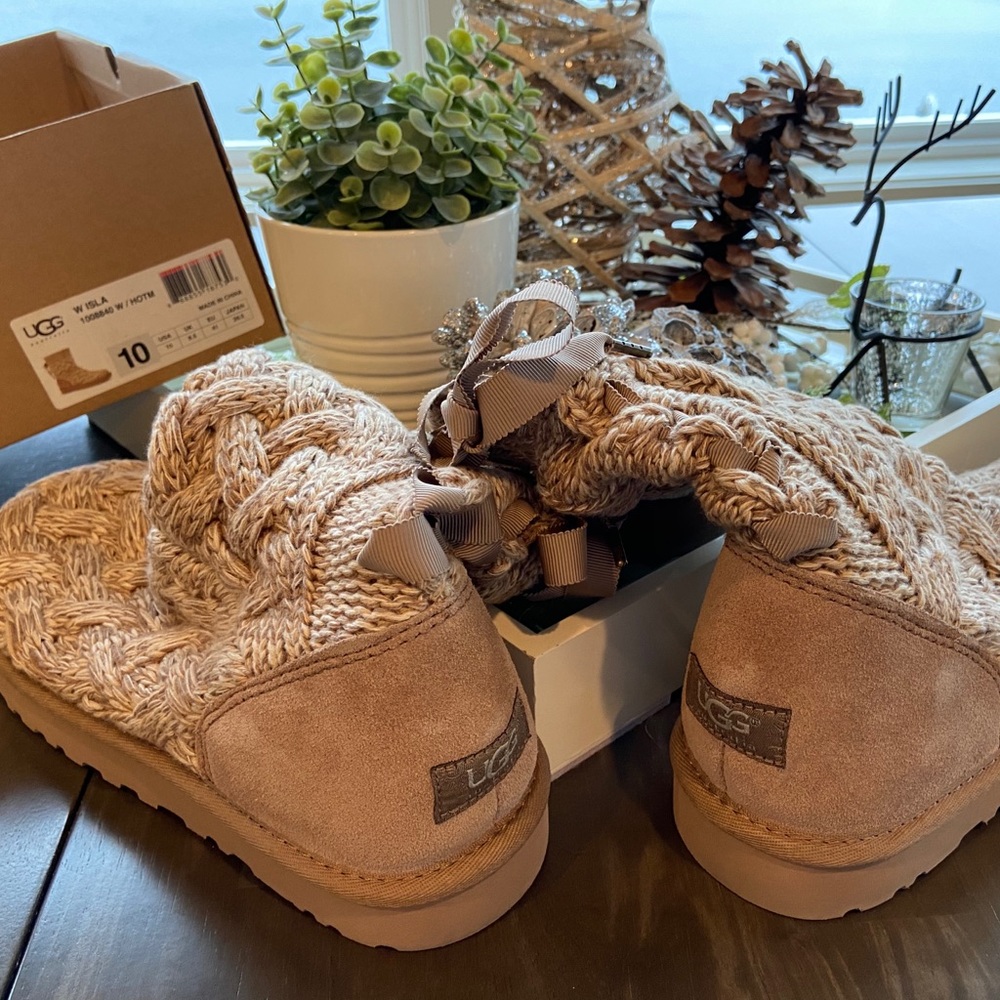 UGG ISLA BOOT